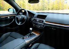 クリーニング仕上げ直後の車内空間